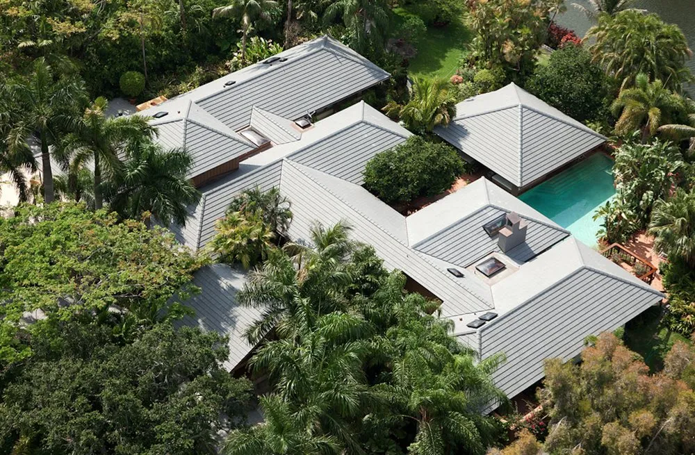 Slide of Sean Lilly Roofing