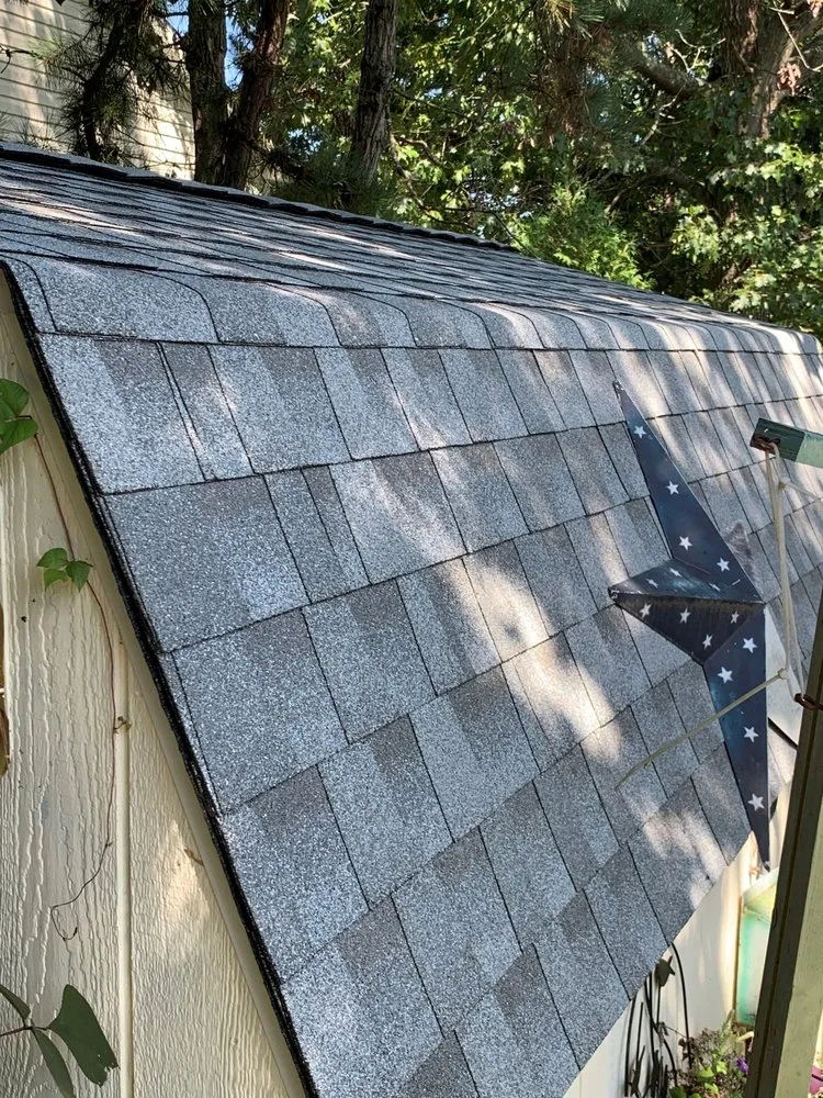 Licensed shingle roofing service experts serving Marmora, NJ - Seapoint Roofing and Siding