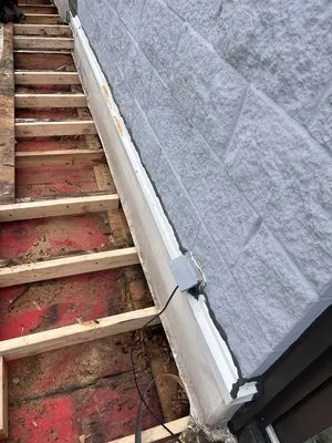 Second City Flat Roof Logo