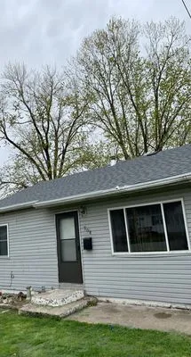 Segovia Roofing And Siding Logo