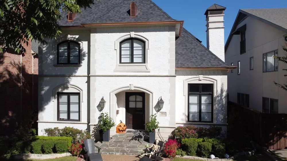 Slide of SEI Roofing