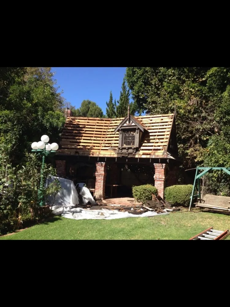 Professional roof inspection with free inspection across Commerce, CA - Selah Roofing