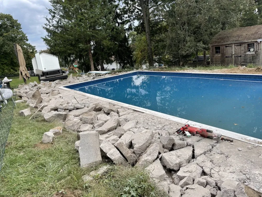 Slide of Sela's Contractor