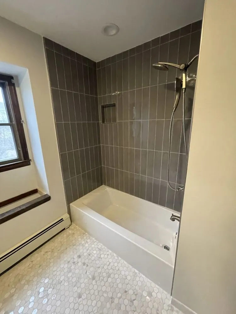 Slide of Sela's Contractor