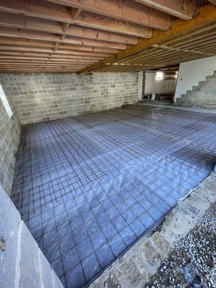 Slide of Sela's Contractor