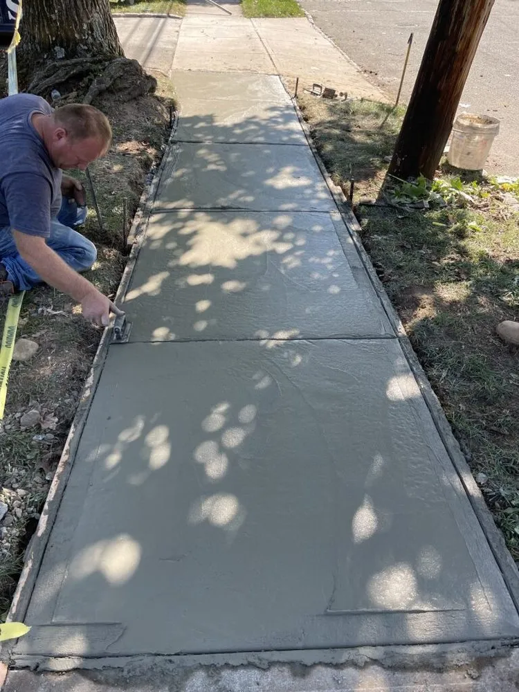 Slide of Sela's Contractor