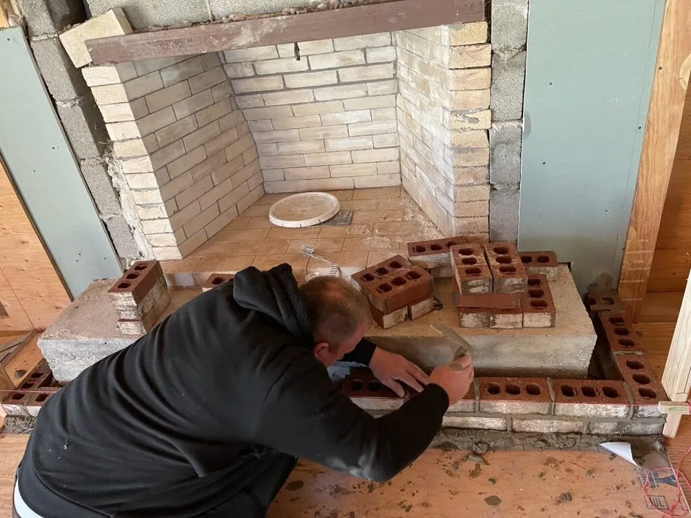 Slide of Sela's Contractor