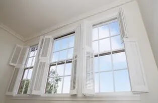 Select Exteriors Logo