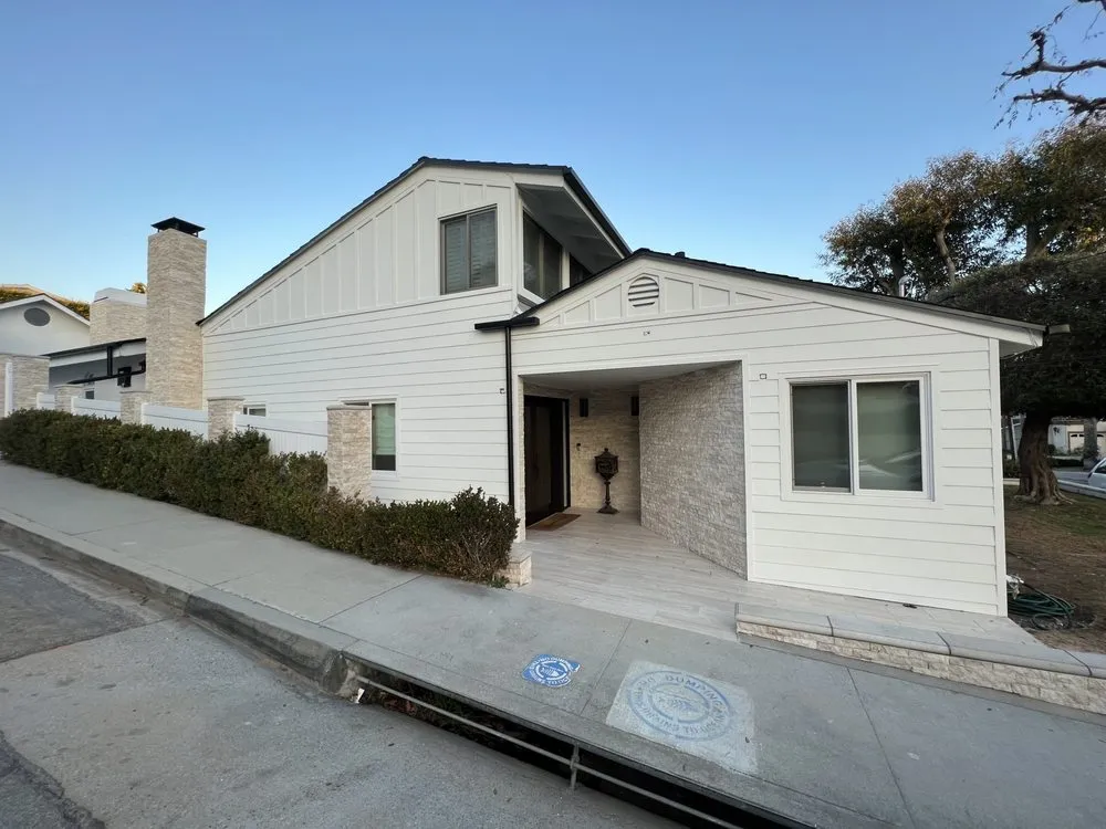 Slide of Select Home Builders