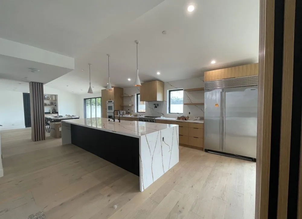 Slide of Select Home Builders