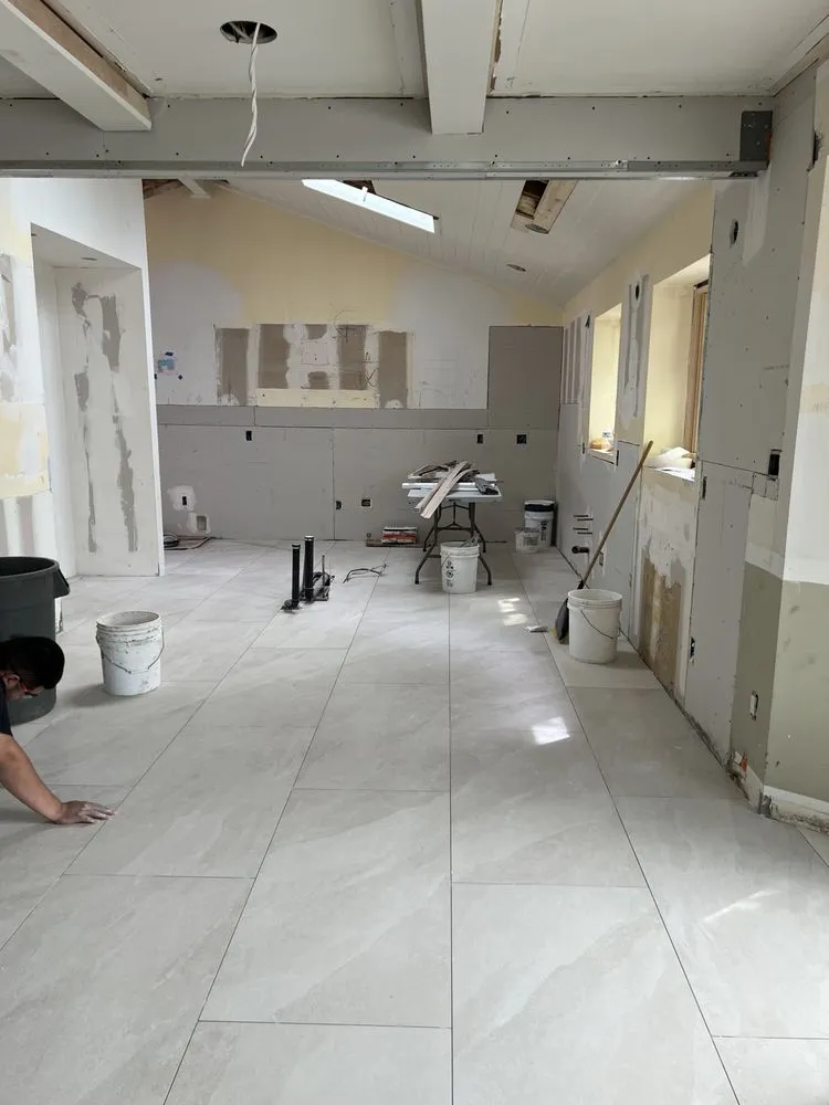 Slide of Select Home Builders