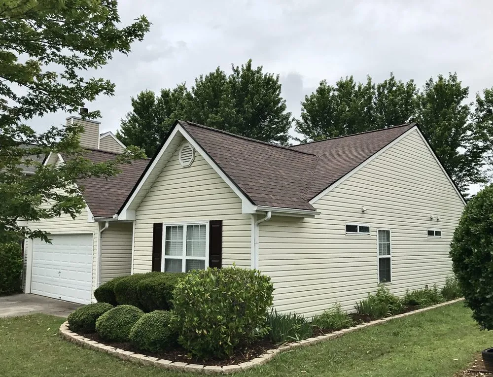Emergency residential roofing service in Woodstock Ga, GA - SELECTBUILT Construction