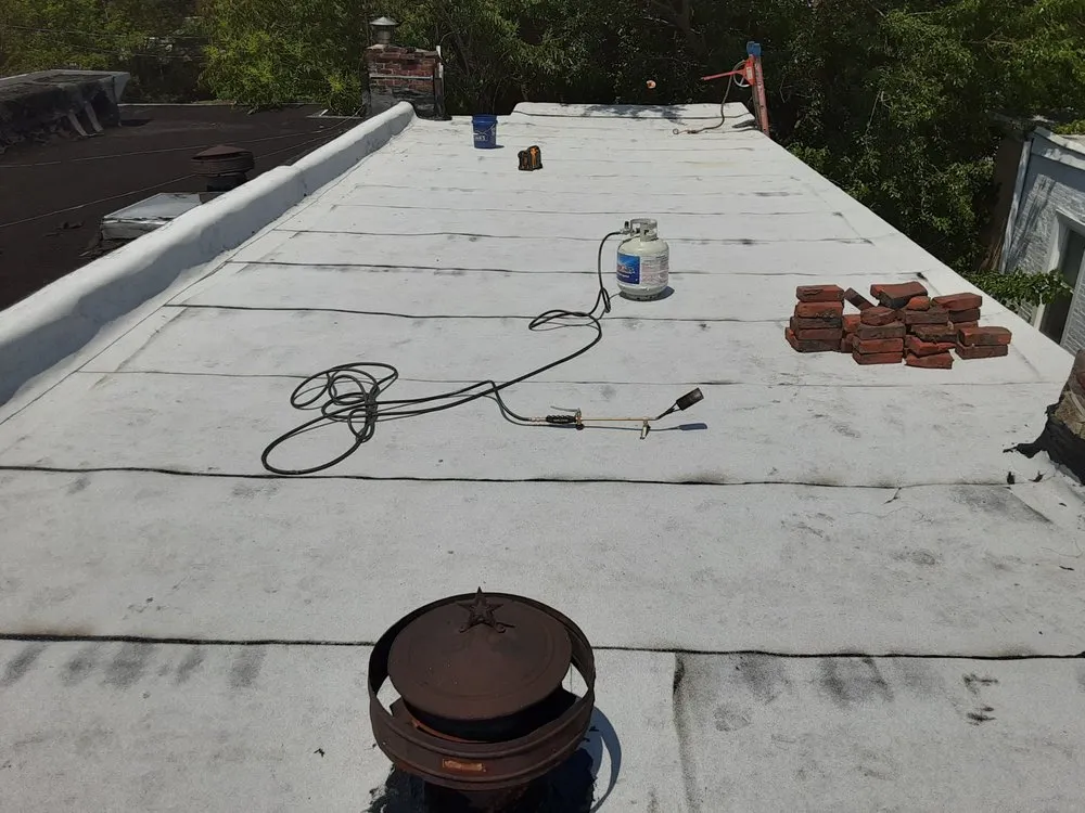 Slide of Selser roofing, siding, windows and doors