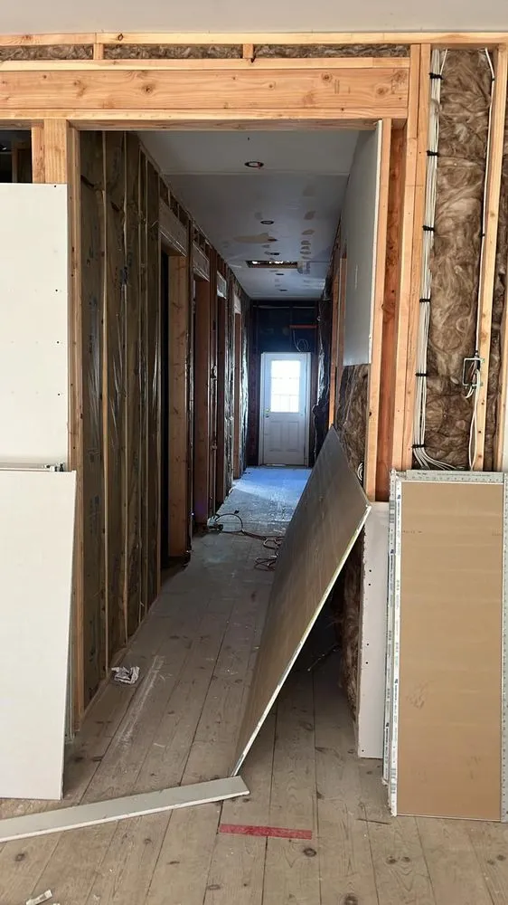 Slide of Sequeira Home Construction