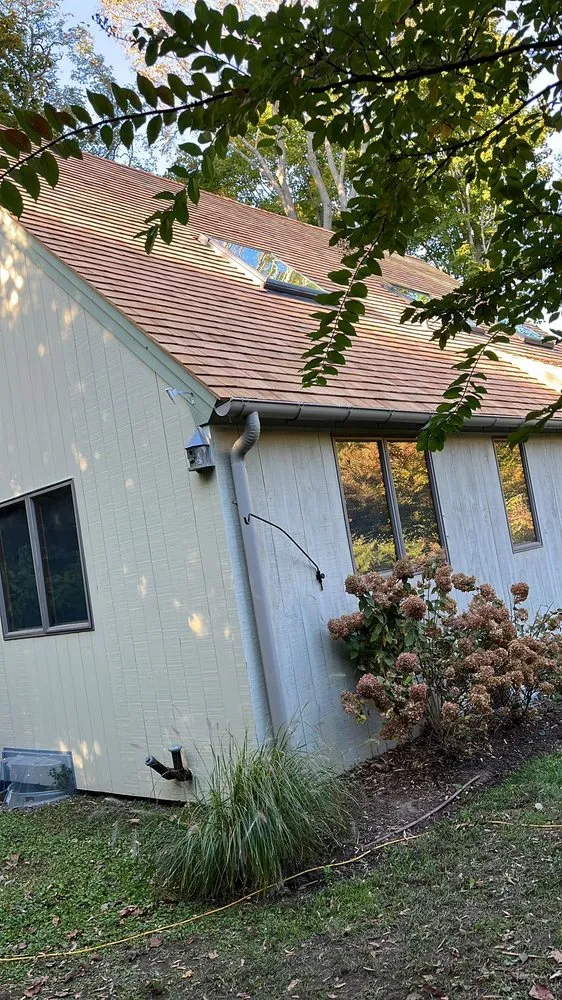 Slide of Sequeira Home Construction