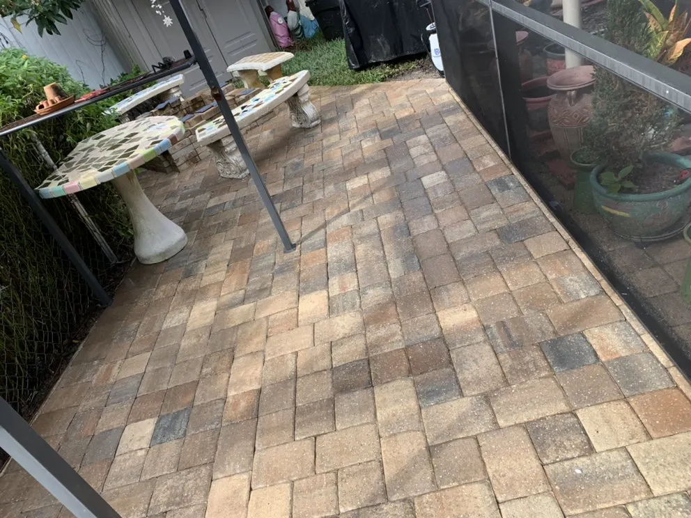 Slide of Serpa & Son’s Pressure Washing