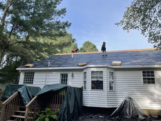 Serranos Contracting Logo