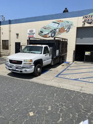 Serrato’s Roof Tear Off Logo