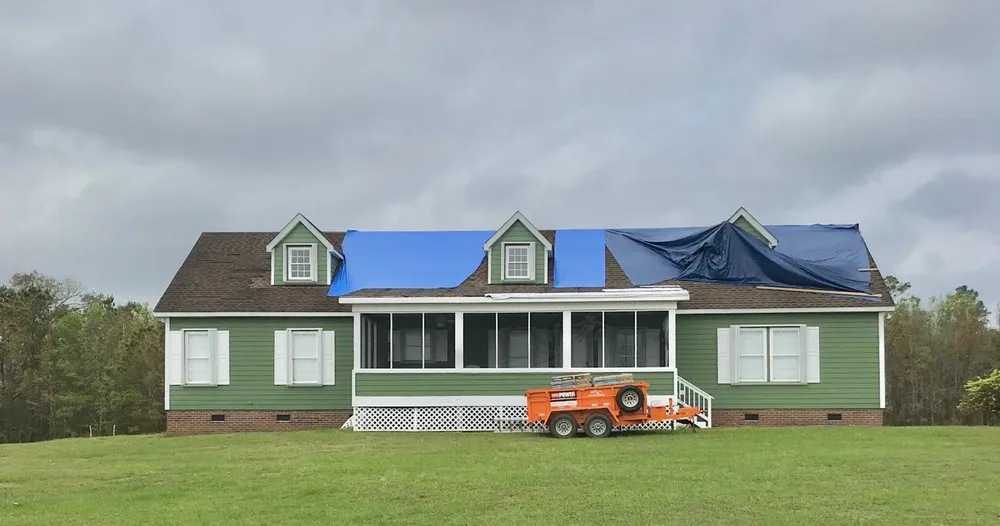 Slide of Sevilla Roofing Services