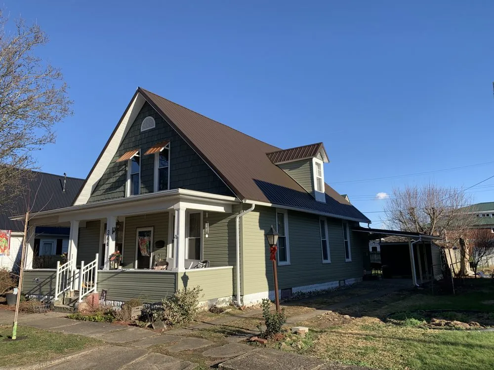 Professional metal roofing installation experts serving Leon, WV - Seymour Contracting