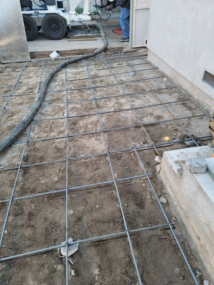 Slide of SG Construction & Roofing