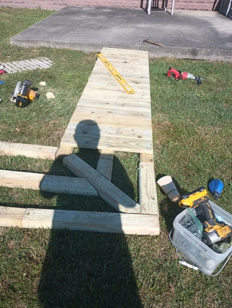 Slide of Sg Roofing and More