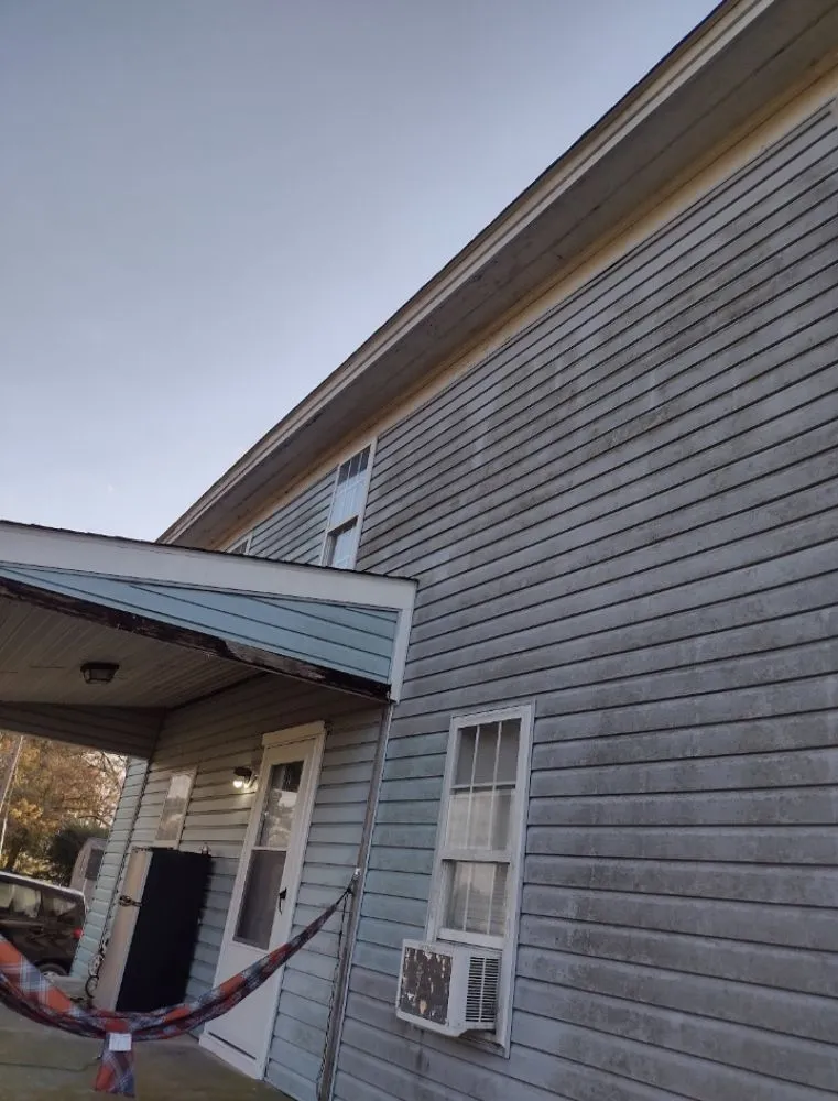 Slide of Sg Roofing and More