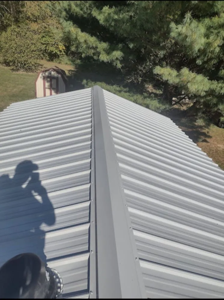 Slide of Sg Roofing and More