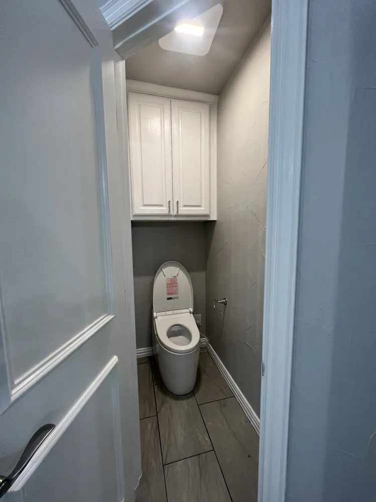 Slide of SH Contractors & Real Estate