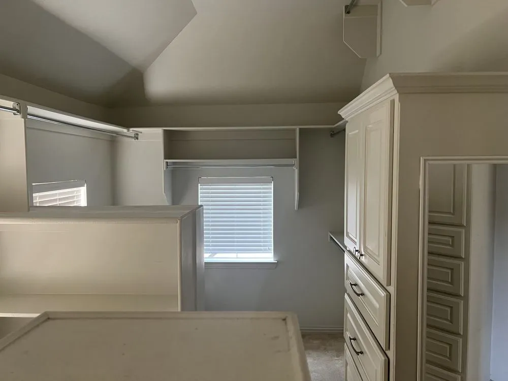 Slide of SH Contractors & Real Estate