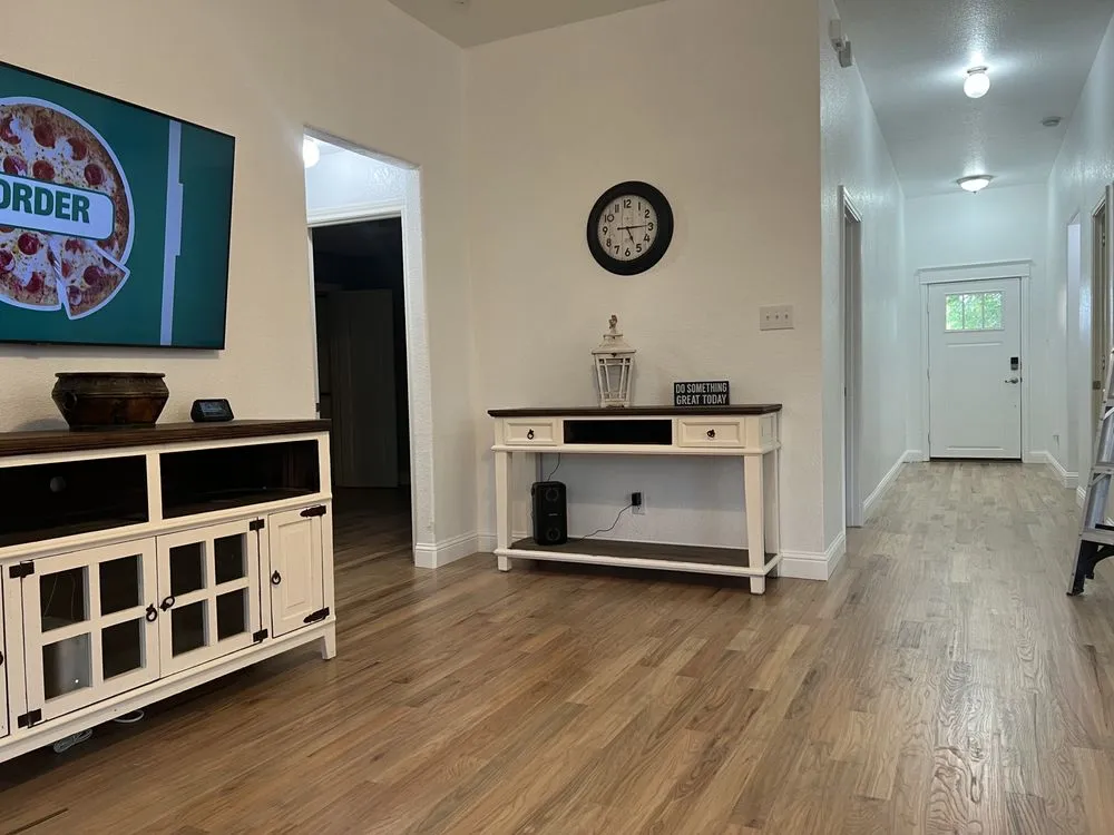 Slide of SH Contractors & Real Estate