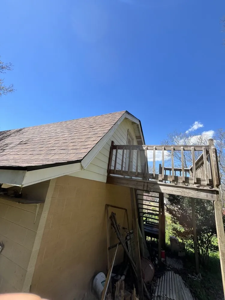 Slide of Sh-Ingle Roofing