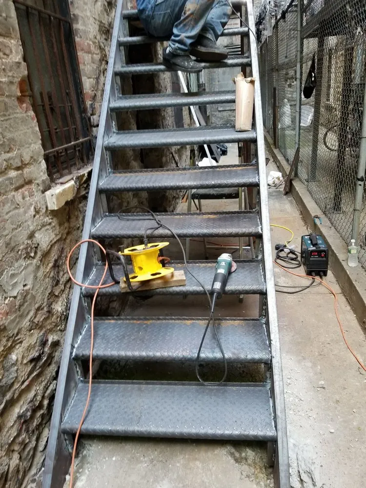 Slide of Shaara Contracting