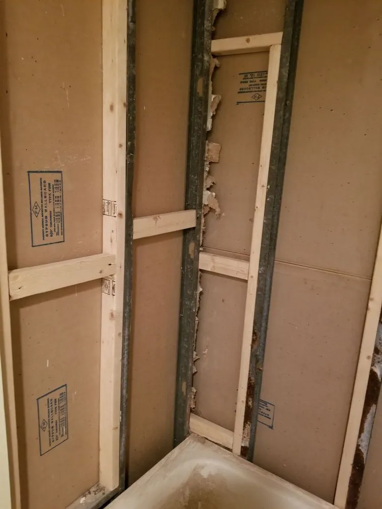 Slide of Shaara Contracting