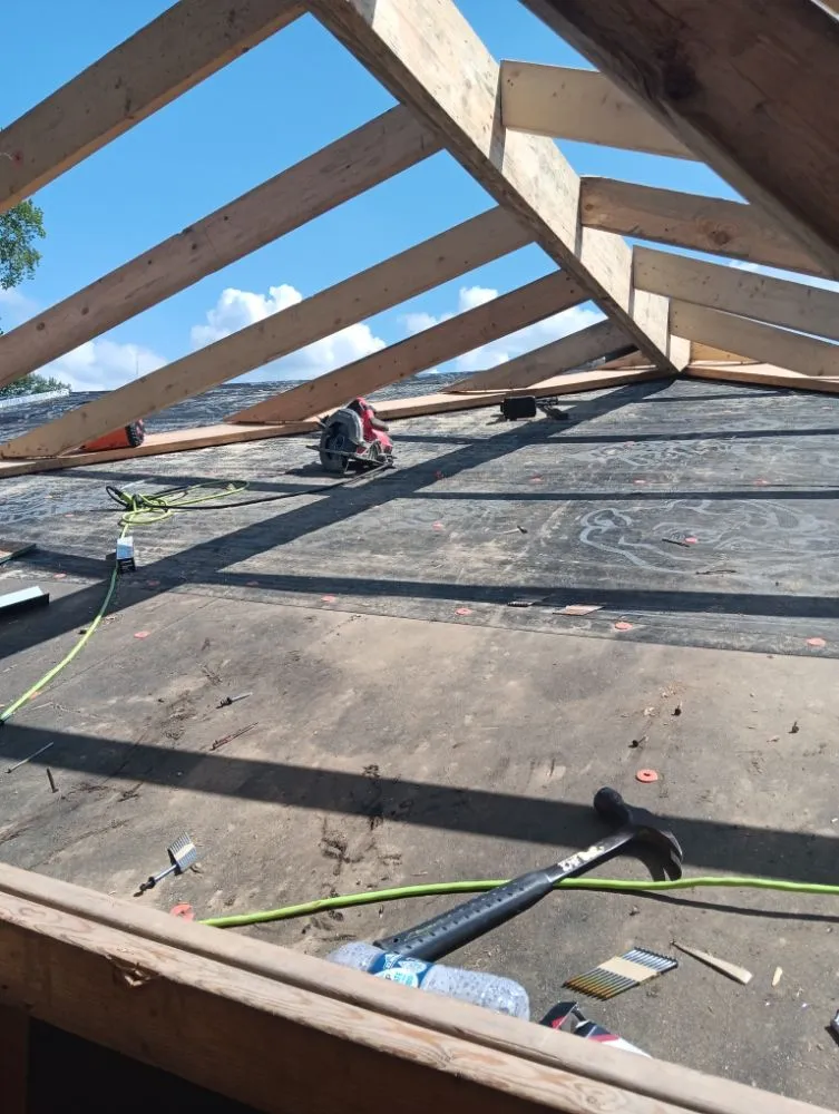 Slide of Shackelford Exteriors