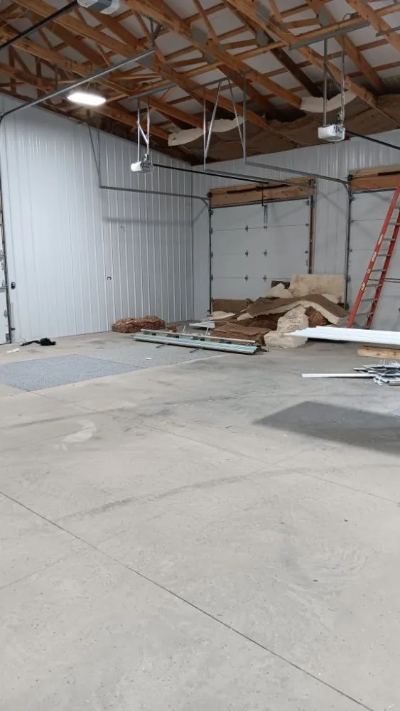 Slide of Shackelford Exteriors