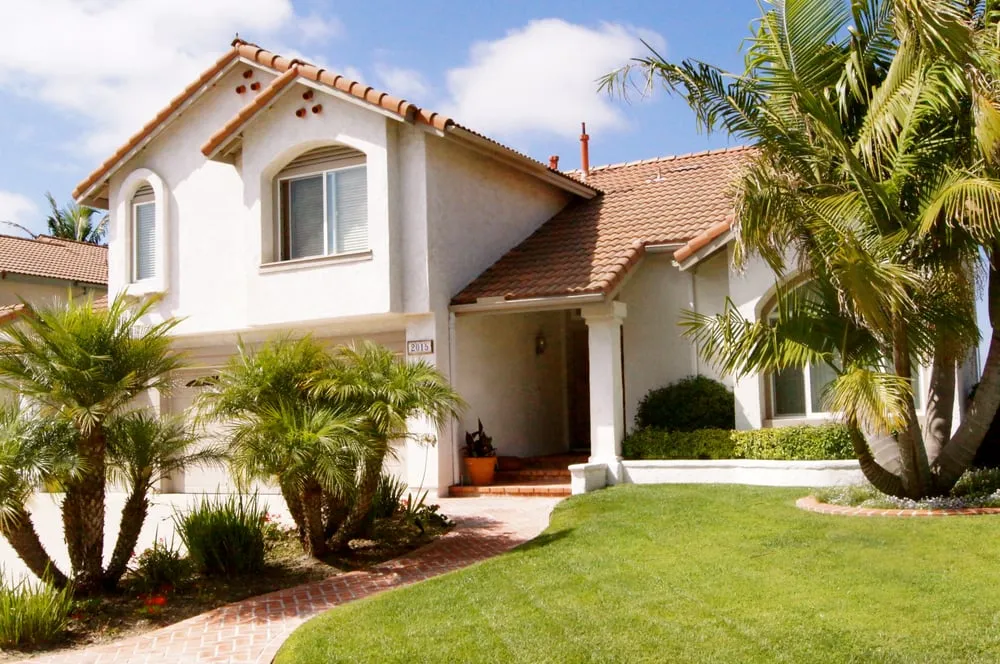 Slide of Shadowcrest Roofing