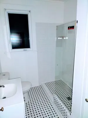 Shadowens Home Improvement Logo