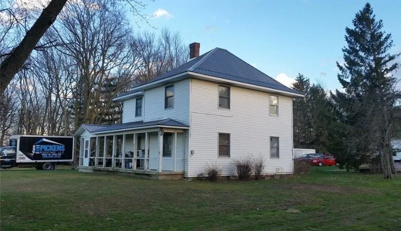 Licensed roof replacement experts serving Sharpsville, IN - Shane Pickens Roofing