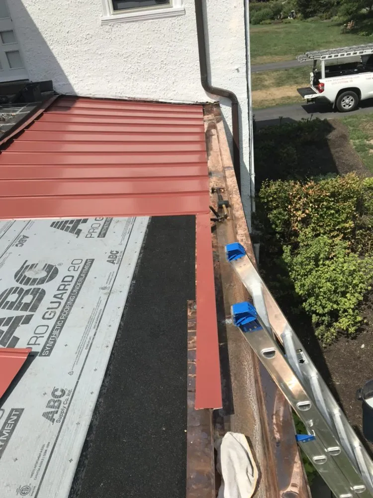 Slide of Shan's Roofing Siding And Gutters