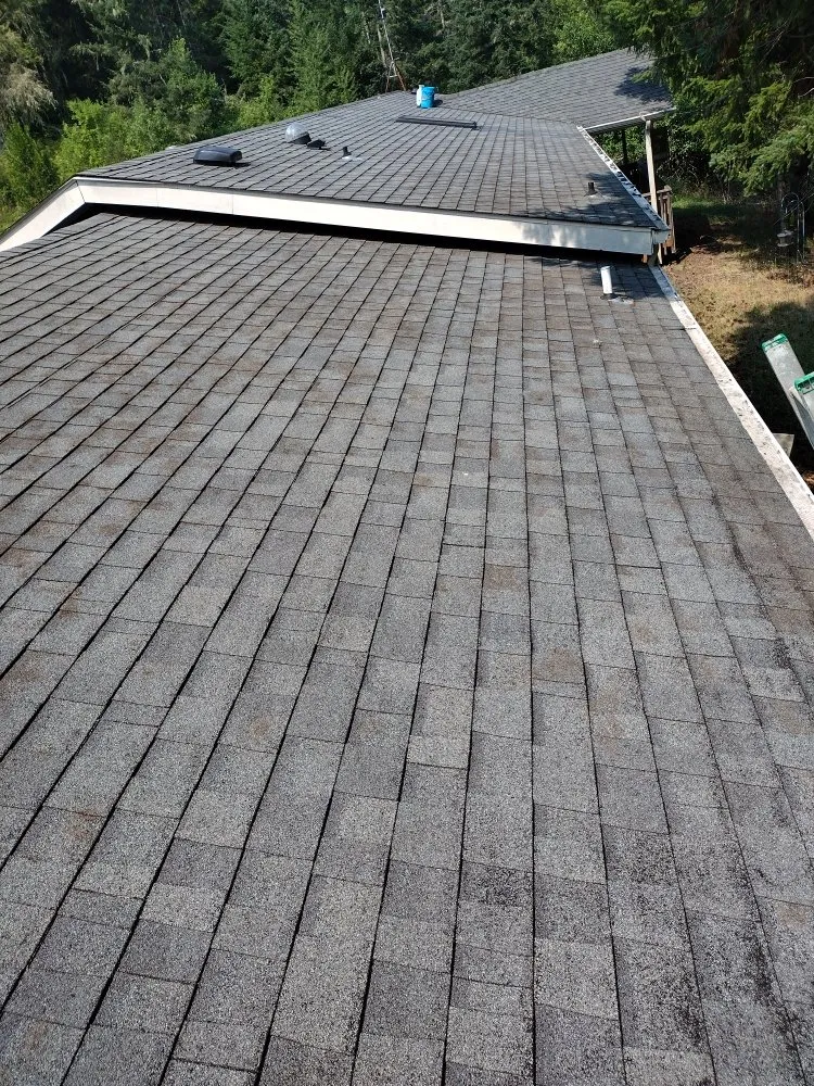 Licensed roof repair in Oakland, OR by Shaw Exterior Solutions