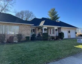 Slide of Shaw Siding & Roofing