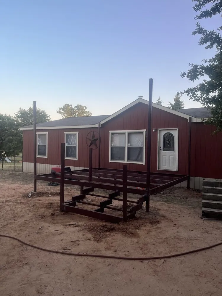 Emergency shingle roofing service for residential properties in Montague, TX by Shawn Braden Construction