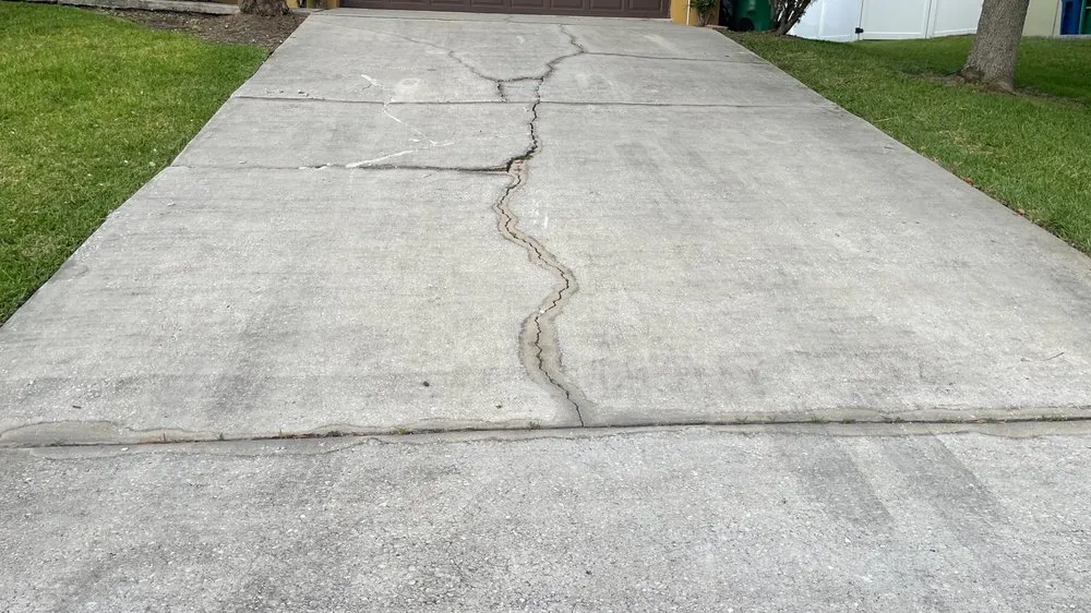 Slide of Sheegog Contracting