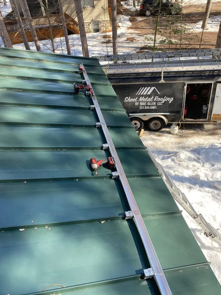 Licensed shingle roofing service experts serving Buckley, MI - Sheet Metal Roofing By Max Allen