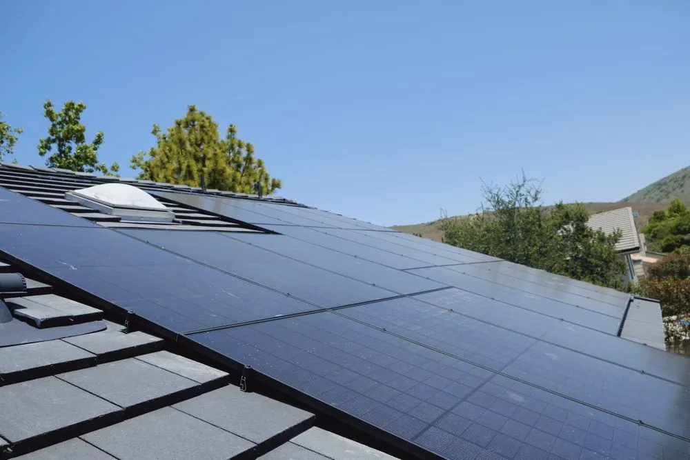 Slide of Shelter Roofing and Solar