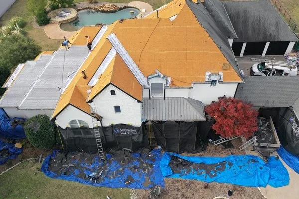 Shepherd Roofing & Renovations Logo