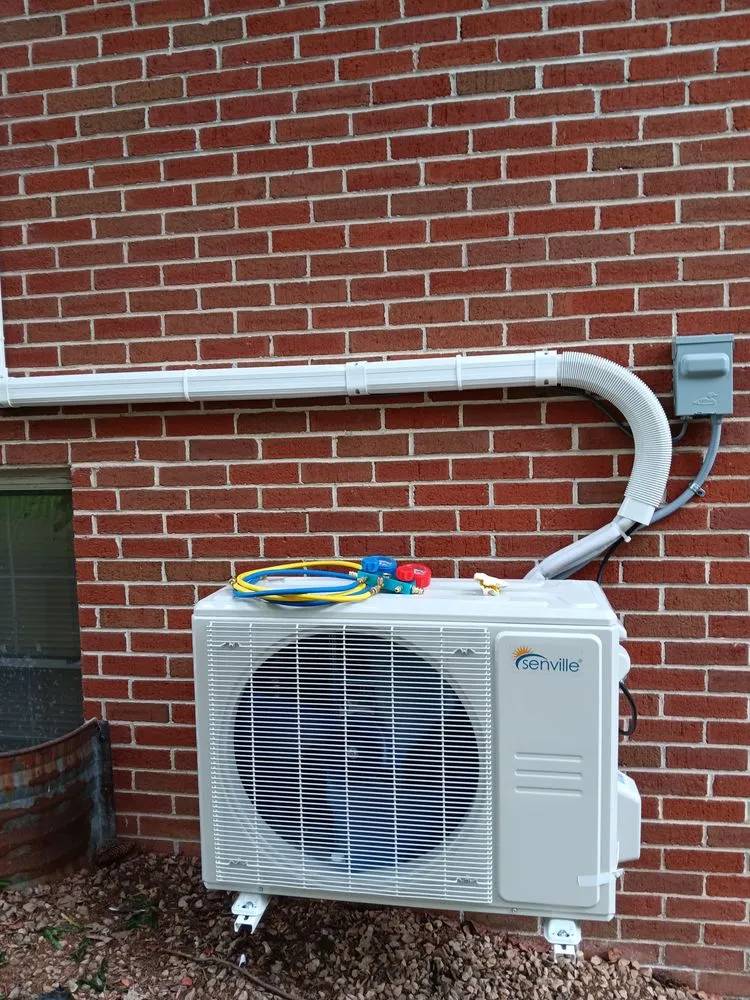 Expert roof leak repair experts serving Bunker Hill, WV - Sherlock Homes And Wattson Electric