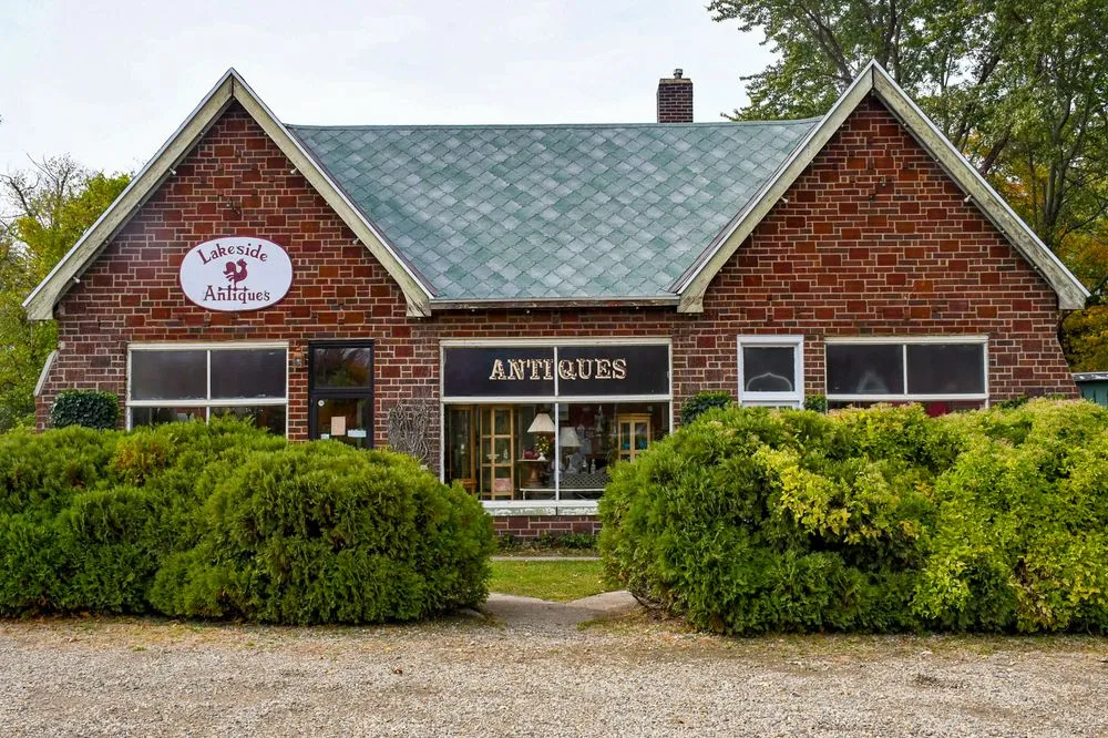 Slide of Sherriff Goslin Roofing Benton Harbor