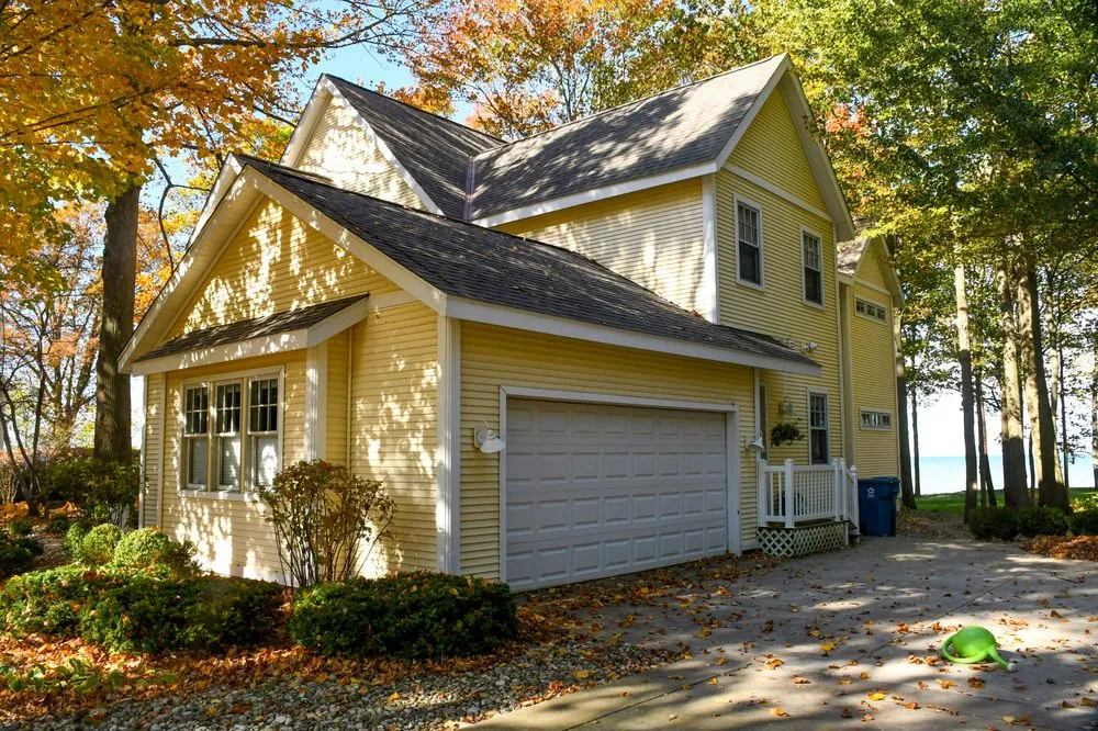 Slide of Sherriff Goslin Roofing Benton Harbor